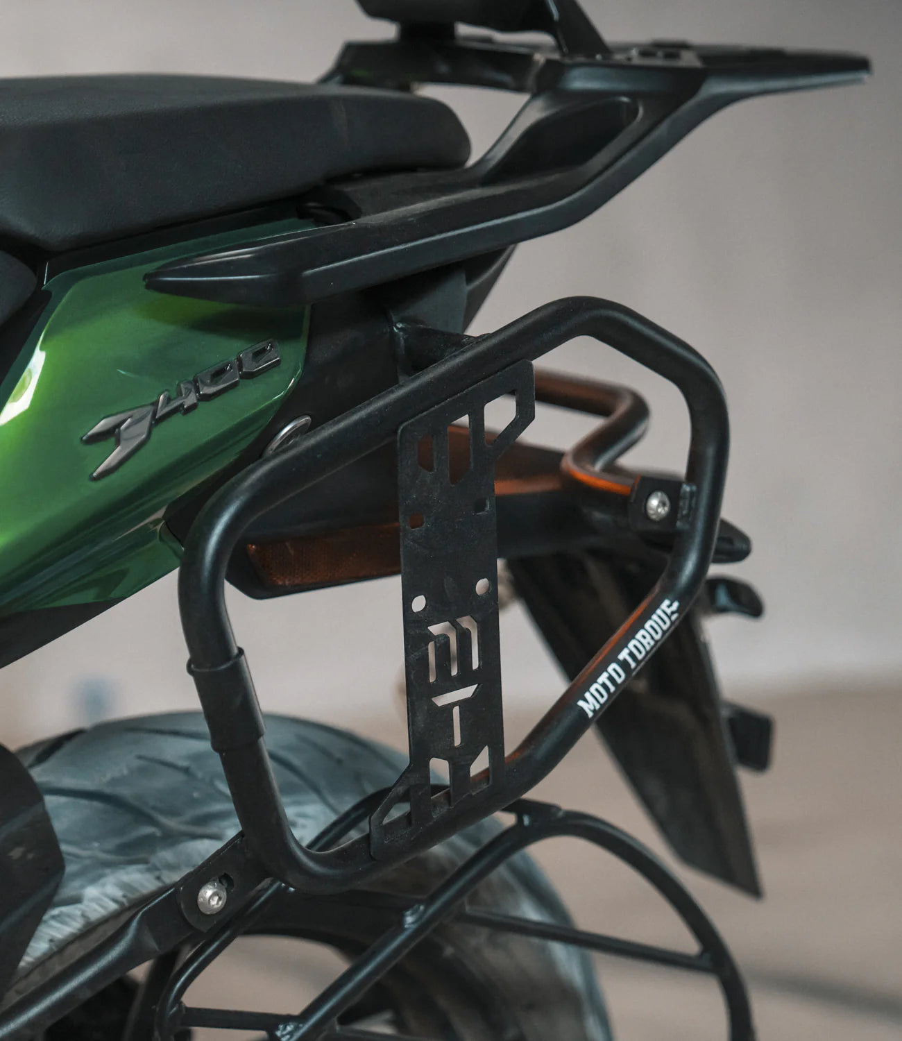 MOTO TORQUE DOMISTAY - DOMINAR SADDLE STAY