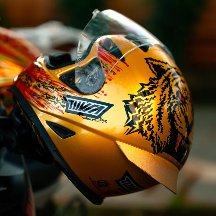 TIIVRA SABRE HELMET