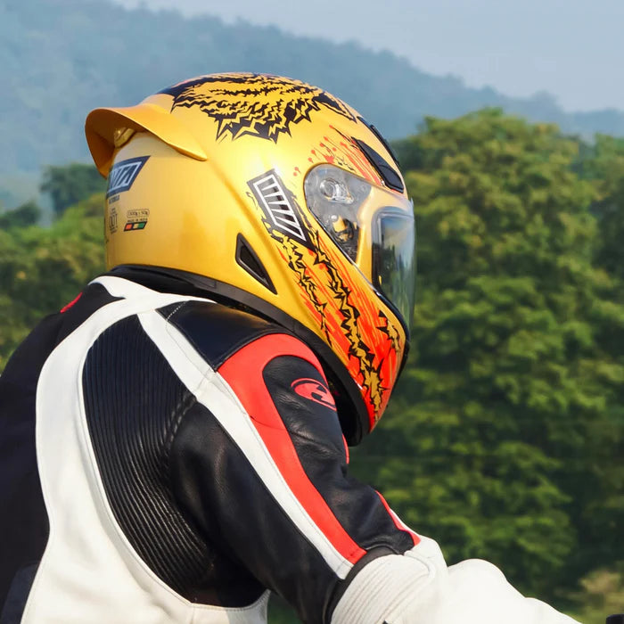 TIIVRA SABRE HELMET