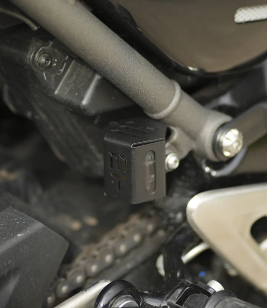 MOTO TORQUE RESERVOIR OIL GUARD FOR TRIUMPH SPEED 400