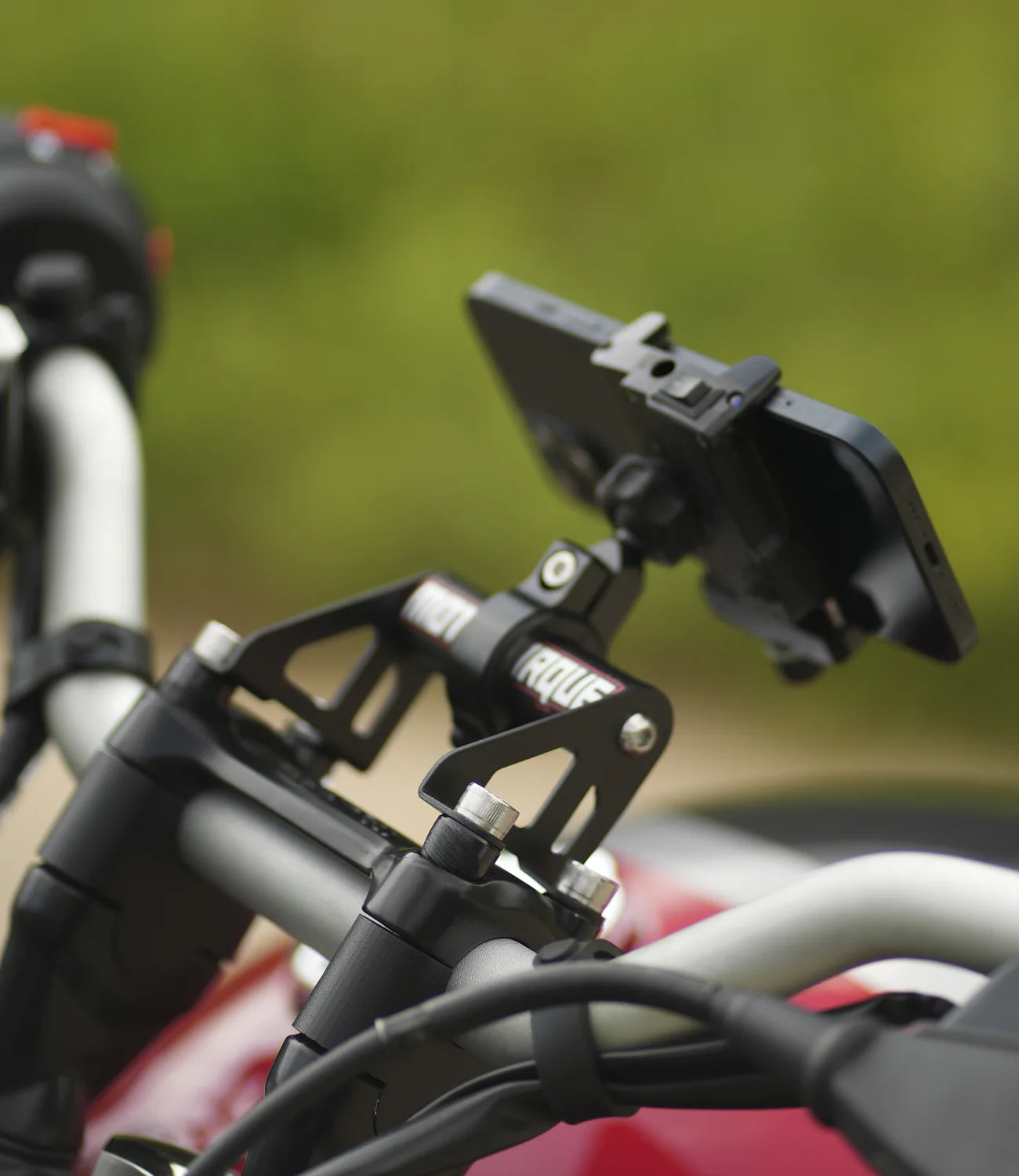 MOTO TORQUE HANDLEBAR RISER FOR TRIUMPH SCRAMBLER 400/400X