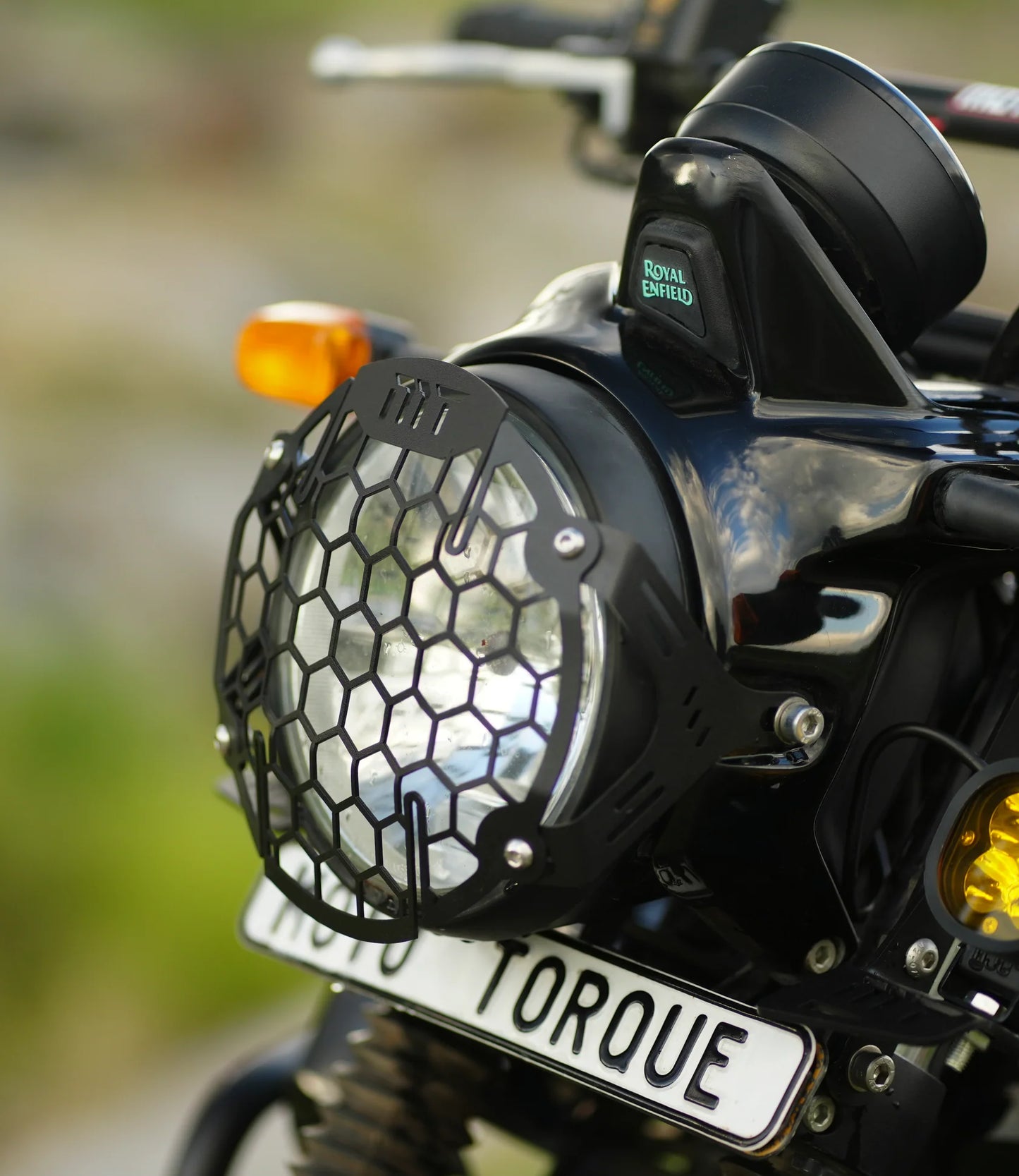 MOTO TORQUE SCRAM 411 - HEADLIGHT GRILL