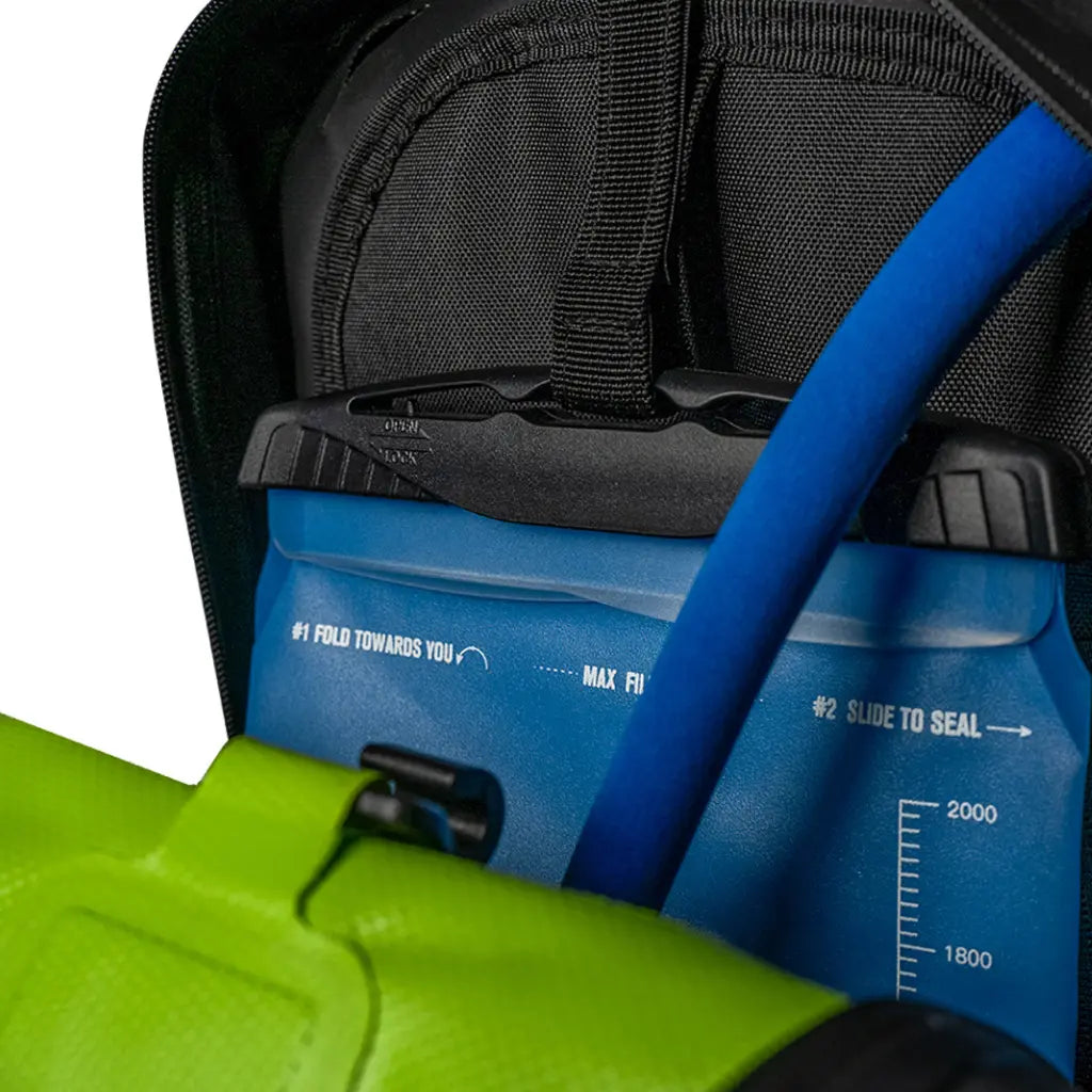 RAIDA DRYPORTER WATERPROOF HYDRATION BAG - HI-VIZ