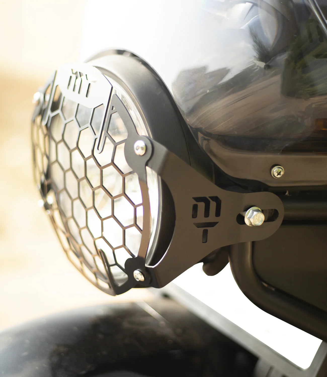 MOTO TORQUE HIMALAYAN BS6 - HEADLIGHT GRILL