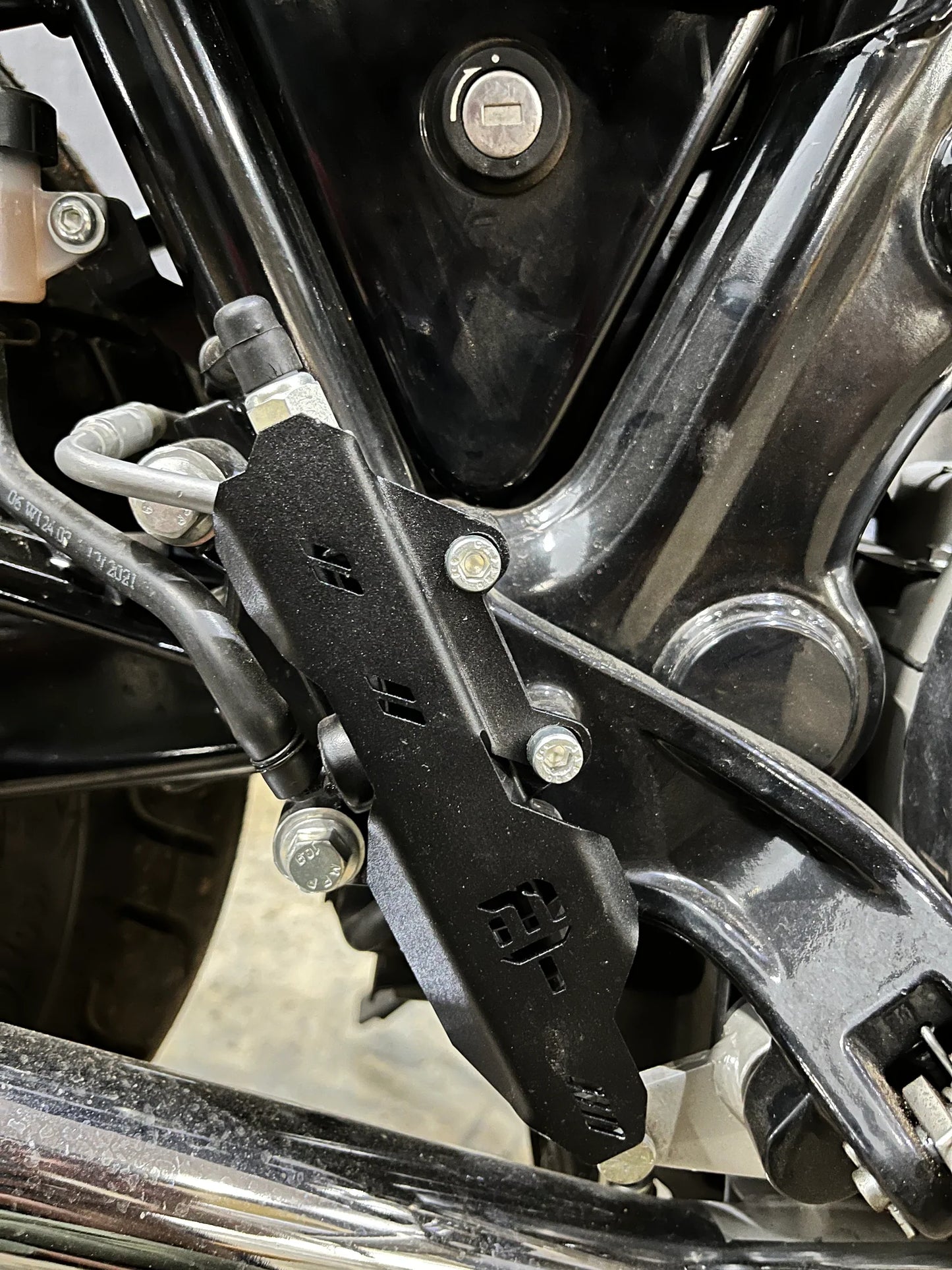 MOTO TORQUE INTERCEPTOR 650 / GT 650 - REAR MASTER CYLINDER GUARD