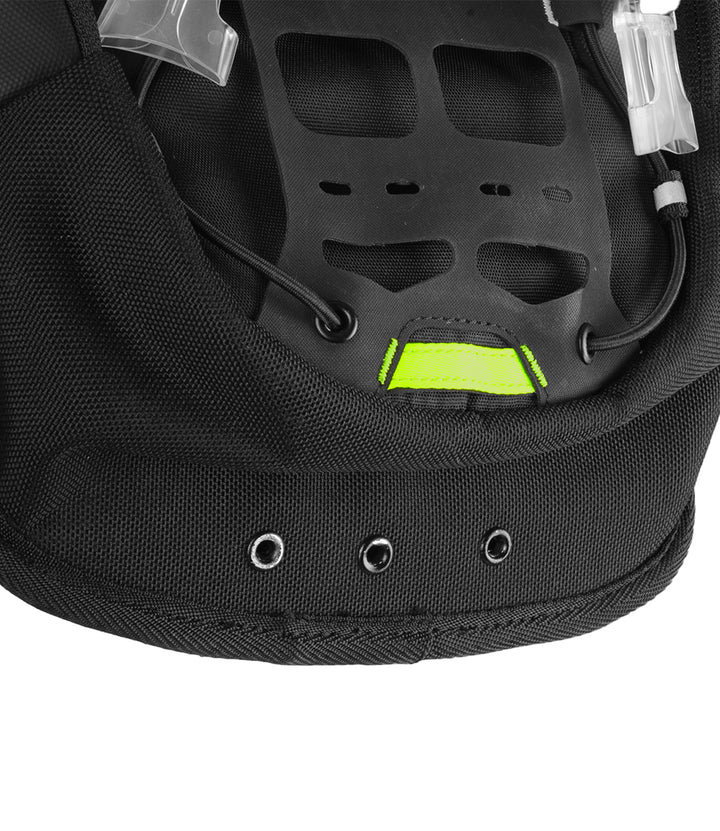 RYNOX NAVIGATOR HYDRATION BACKPACK - BLACK HI-VIZ GREEN