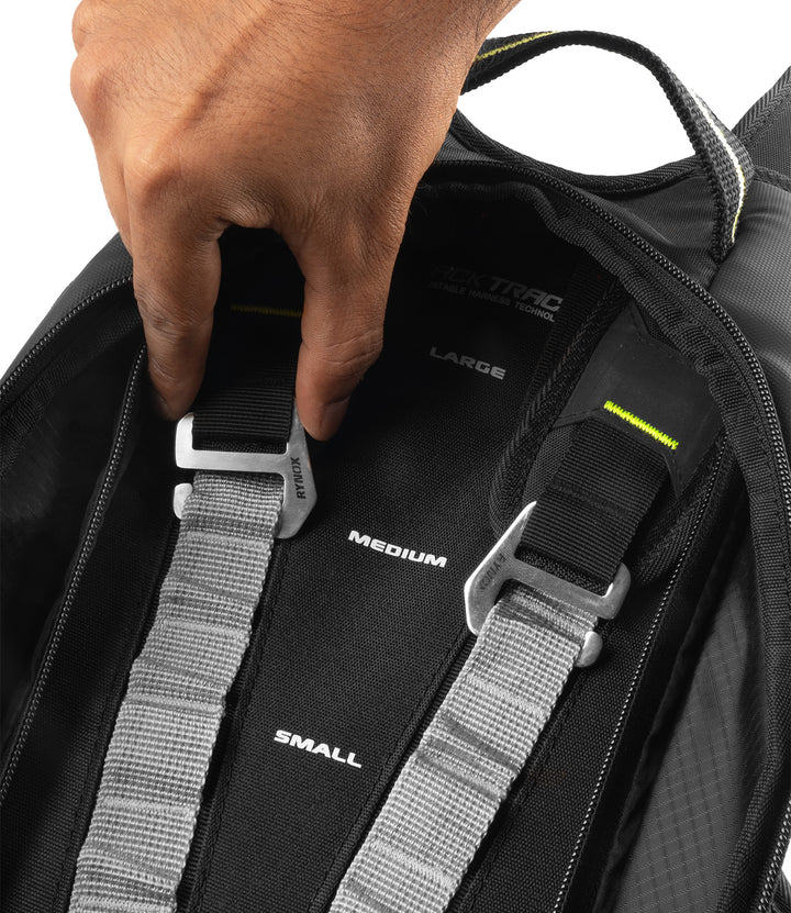 RYNOX NAVIGATOR HYDRATION BACKPACK - BLACK HI-VIZ GREEN