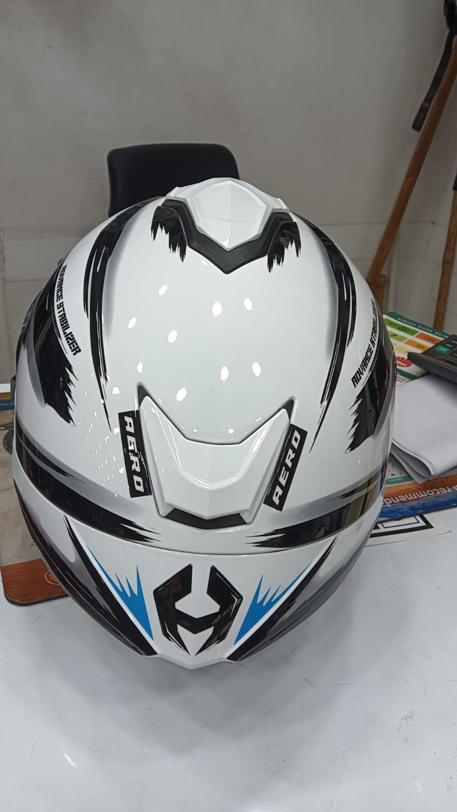 NHK K5R ONISUKE HELMET - WHITE/BLACK GL